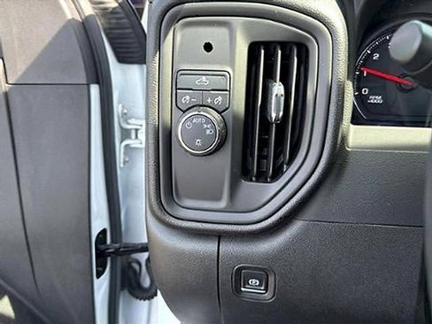 Used 2022 Chevrolet Silverado 2500 W/T w/ WT Fleet Convenience Package RWD image 11
