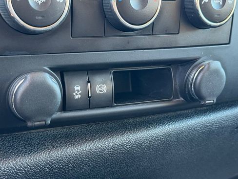 Used 2014 Chevrolet Silverado 2500 LT w/ Suspension Package, Off-Road image 32