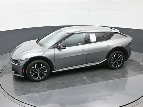 Used 2024 Kia EV6 Wind w/ Wind Technology Package image 34