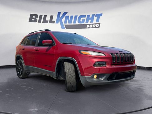 Used 2017 Jeep Cherokee High Altitude FWD image 7