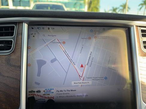 Used 2016 Tesla Model S 90D image 3