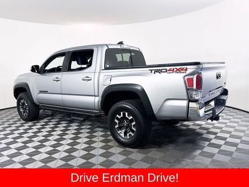 Certified 2021 Toyota Tacoma TRD Off-Road AWD/4WD image 21