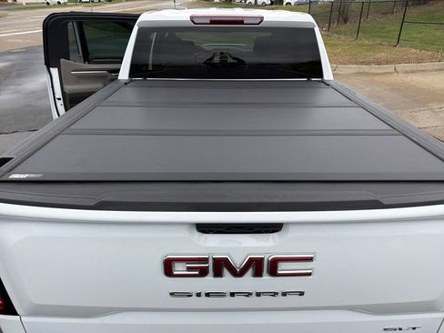 Used 2023 GMC Sierra 1500 SLT w/ SLT Premium Package image 24