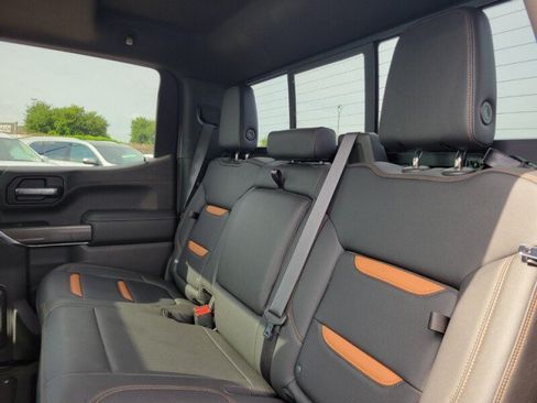 Used 2022 GMC Sierra 1500 AT4 w/ AT4 Premium Package AWD/4WD image 26