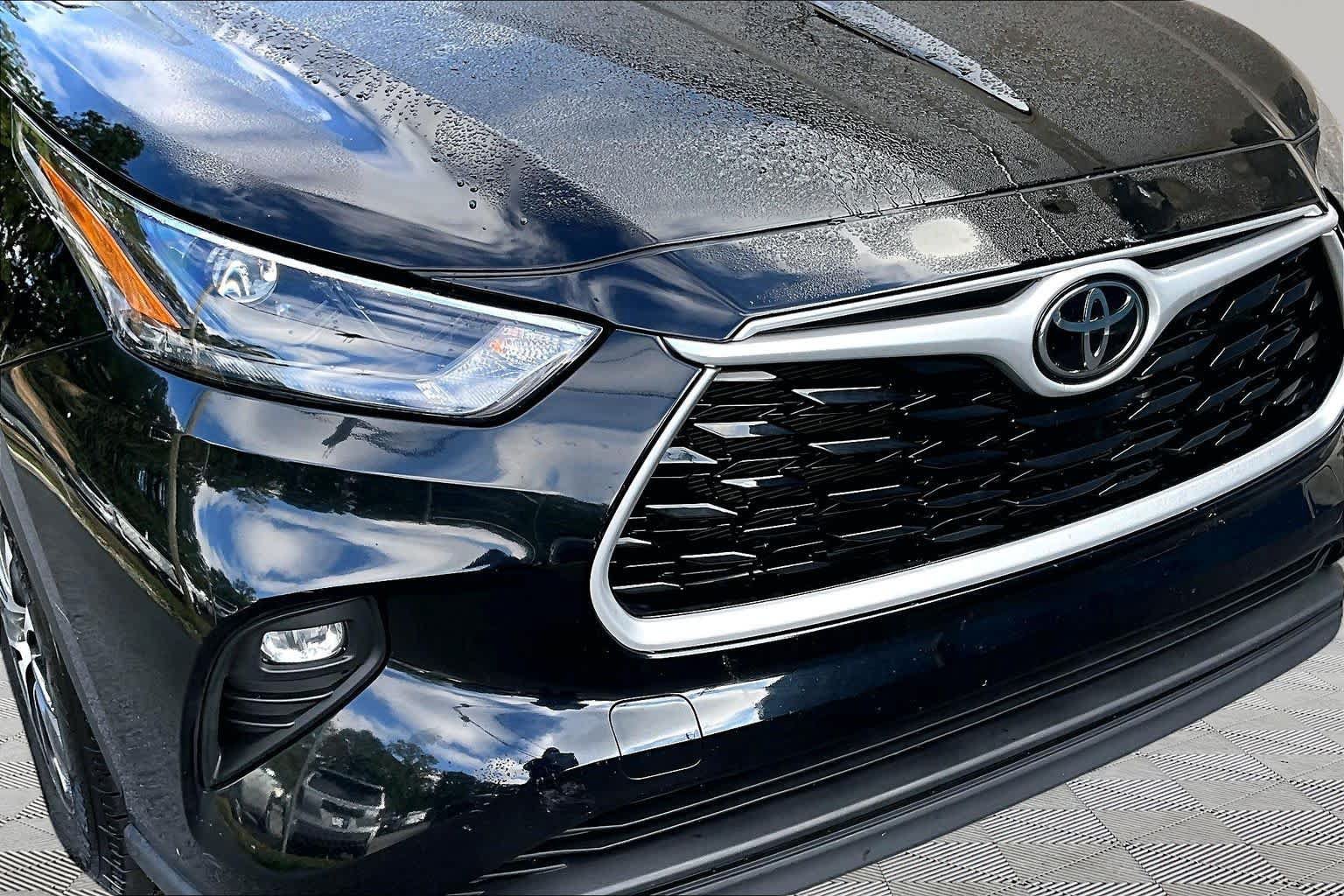 Used 2023 Toyota Highlander XLE FWD image 30
