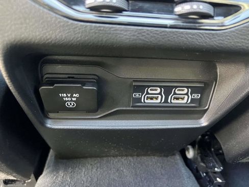 Certified 2023 Jeep Grand Cherokee Overland w/ Luxury Tech Group IV AWD/4WD image 14