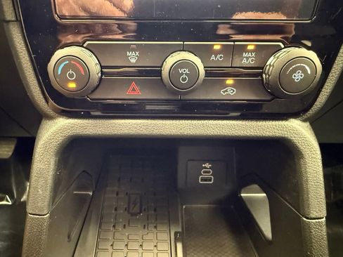 New 2025 Ford Ranger XLT w/ Trailer Tow Package image 32