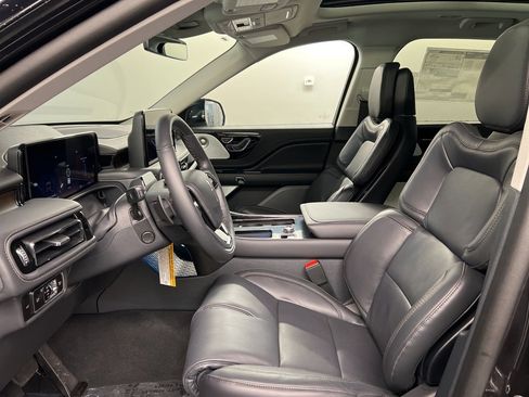 New 2026 Lincoln Aviator Reserve image 30