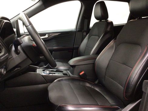 Used 2024 Ford Escape ST-Line w/ Tech Pack #1 AWD/4WD image 9