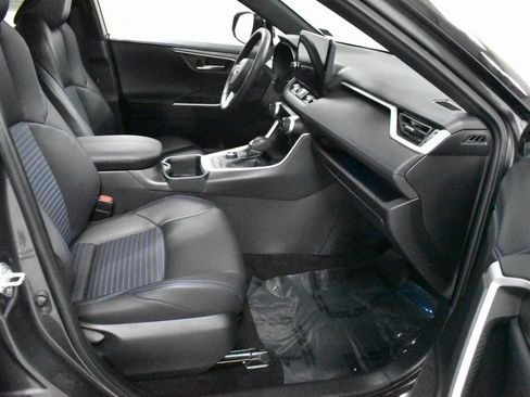 Used 2023 Toyota RAV4 XSE image 14