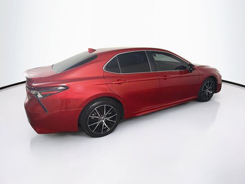 Used 2021 Toyota Camry SE FWD image 10