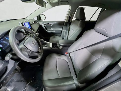 Certified 2025 Toyota RAV4 XLE image 19