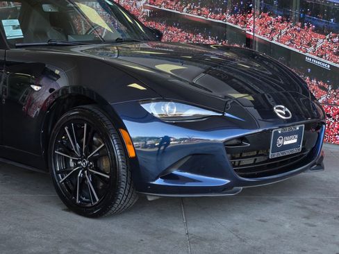 Used 2025 MAZDA MX-5 Miata RF Grand Touring RWD image 3