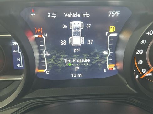 Used 2025 Jeep Gladiator Mojave image 21