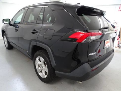 Used 2021 Toyota RAV4 XLE w/ Convenience Package AWD/4WD image 20