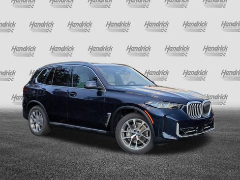 Used 2026 BMW X5 xDrive40i AWD/4WD image 2