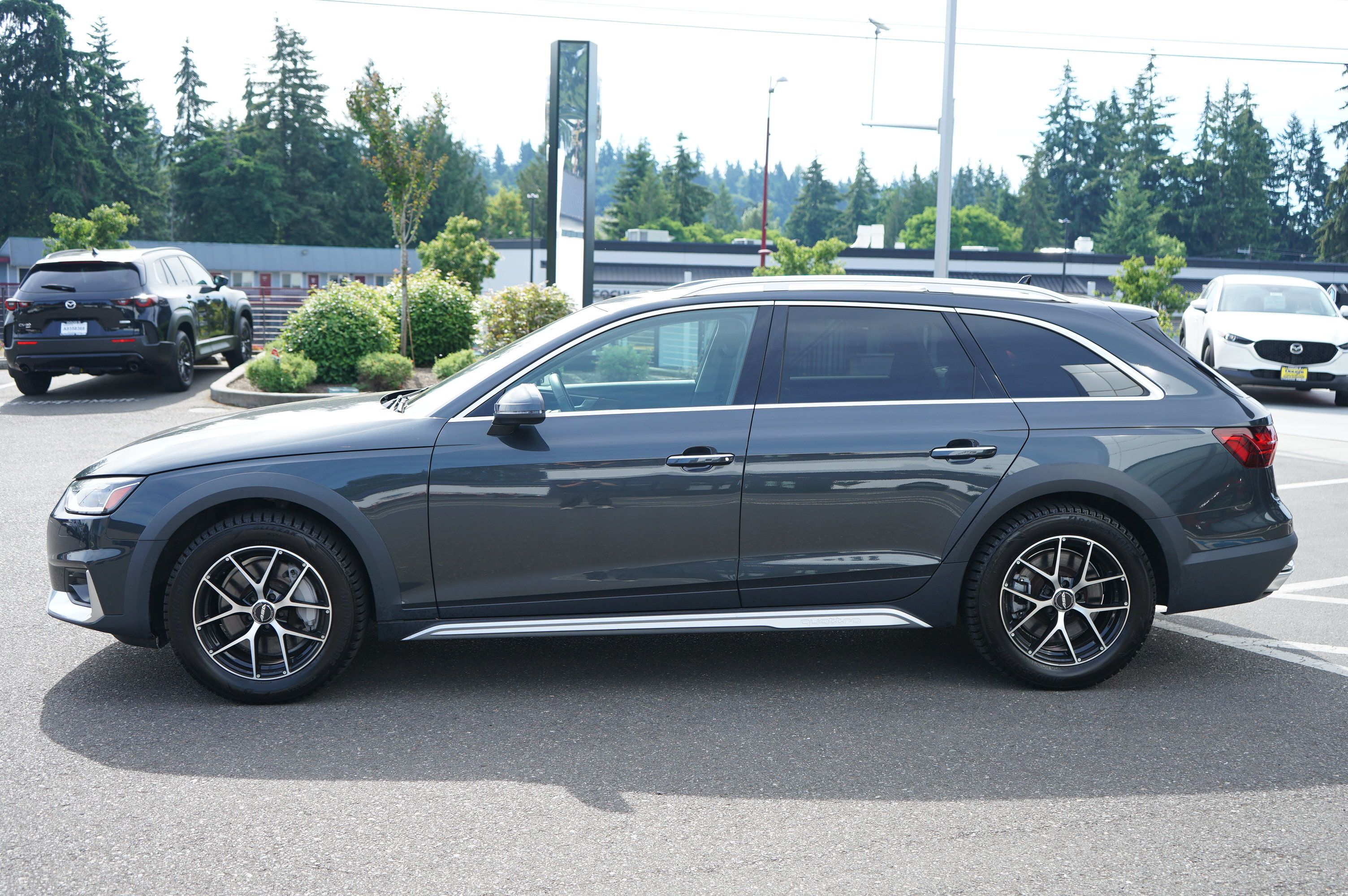 Used 2023 Audi A4 2.0T allroad Premium Plus AWD/4WD image 7