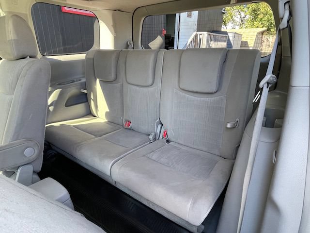Used 2014 Nissan Quest SV w/ Value Cargo Package FWD image 17