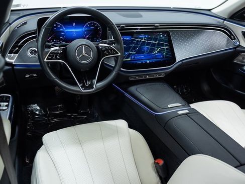 Used 2024 Mercedes-Benz E 350 4MATIC Sedan image 21