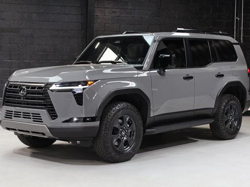 Used 2024 Lexus GX 550 AWD/4WD image 4