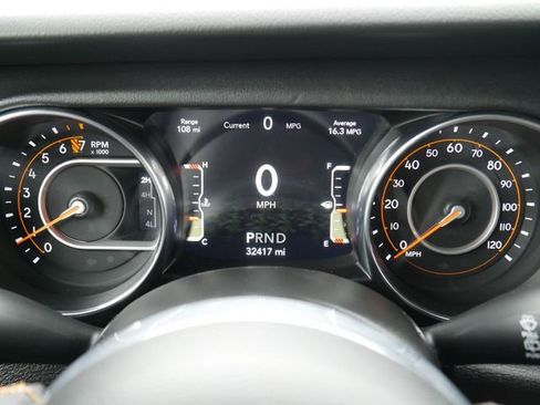 Used 2022 Jeep Wrangler Unlimited Sahara image 29