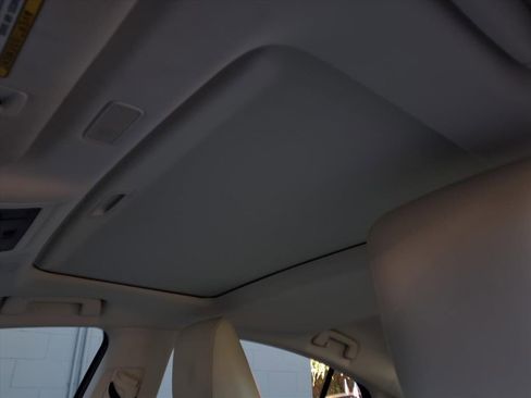 Used 2022 Lexus ES 300h 300h image 17