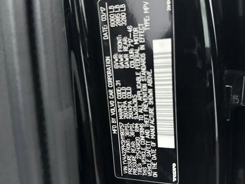 Used 2017 Volvo XC90 T6 Momentum w/ Momentum Plus Package image 33