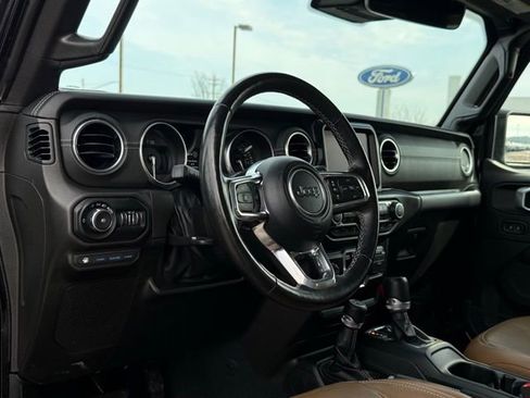 Used 2022 Jeep Wrangler Unlimited Sahara w/ Cold Weather Group image 14