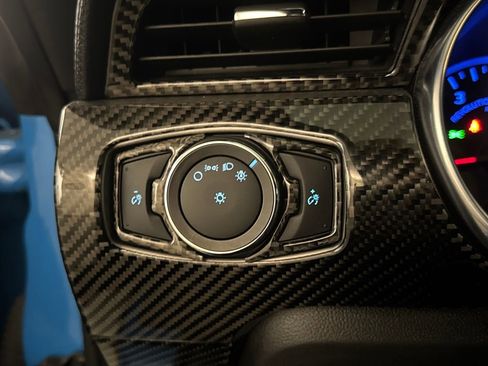 Used 2022 Ford Mustang Premium image 15