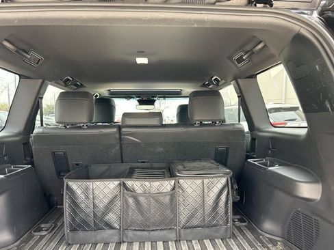 Used 2024 Toyota Land Cruiser image 9