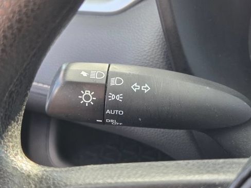 Used 2022 Toyota RAV4 XLE w/ Convenience Package FWD image 29