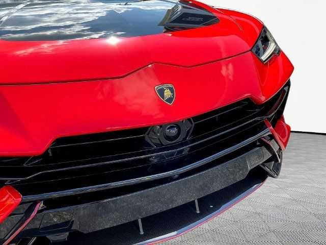 Used 2023 Lamborghini Urus Performante AWD/4WD image 32