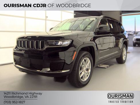 Used 2023 Jeep Grand Cherokee Summit AWD/4WD image 1