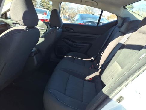 Certified 2023 Nissan Altima 2.5 SV image 13