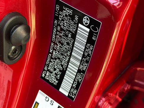 Certified 2021 Toyota Corolla LE image 34