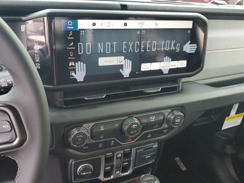 New 2026 Jeep Gladiator Sport image 23