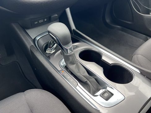 Used 2023 Chevrolet Malibu LT FWD image 20
