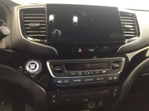 Used 2020 Honda Pilot Black Edition image 28