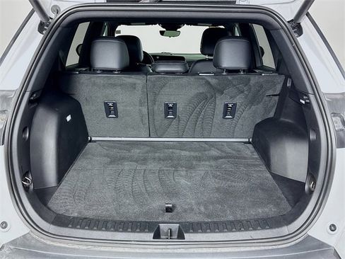 Used 2025 Chevrolet Equinox LT w/ Convenience Package II image 26