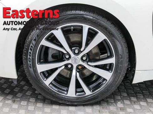 Used 2017 Nissan Maxima Platinum image 32