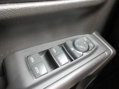 Certified 2022 Chevrolet Silverado 1500 Custom Trail Boss AWD/4WD image 27