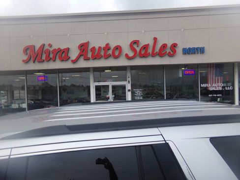 Used 2017 Chevrolet Tahoe LT AWD/4WD image 9