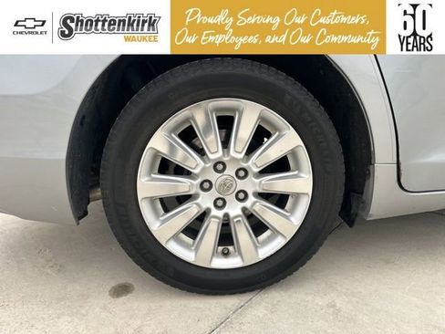 Used 2015 Toyota Sienna Limited image 10