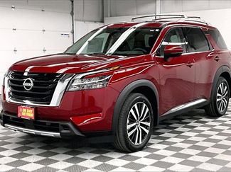 New 2025 Nissan Pathfinder Platinum w/ Cargo Package video 2