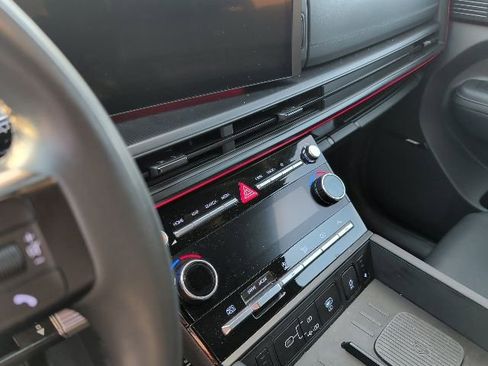 Used 2024 Hyundai Santa Fe Calligraphy image 32