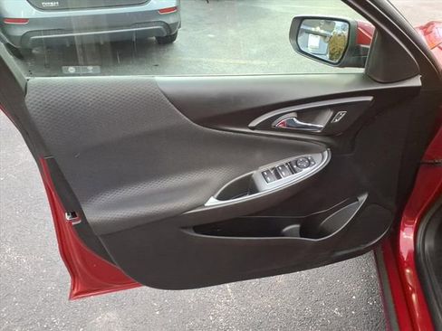 Used 2024 Chevrolet Malibu RS image 20