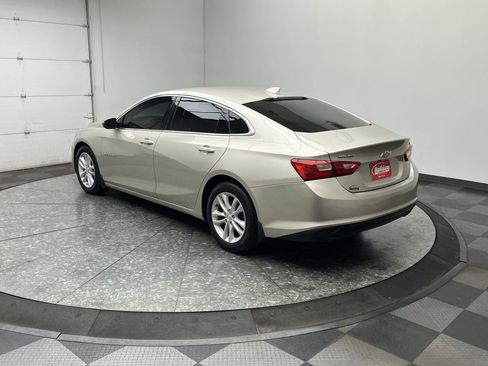 Used 2016 Chevrolet Malibu LT FWD image 2