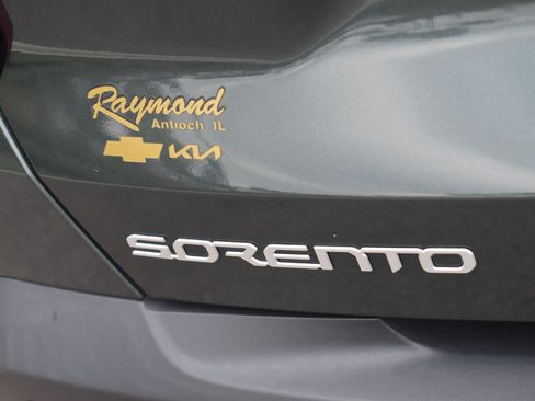 Used 2023 Kia Sorento S w/ Panoramic Sunroof Package AWD/4WD image 18