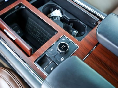 Used 2022 Lincoln Navigator L Reserve AWD/4WD image 18