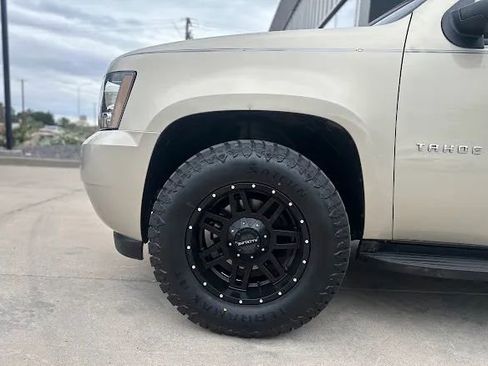 Used 2012 Chevrolet Tahoe LS image 11